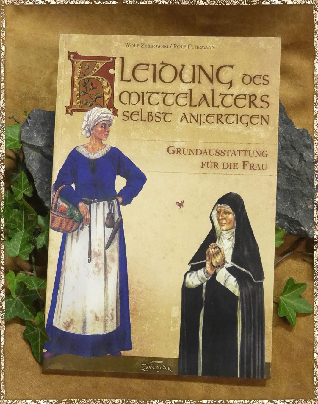 Kleidung des Mittelalters selbst anfertigen Grundausstattung für die Frau